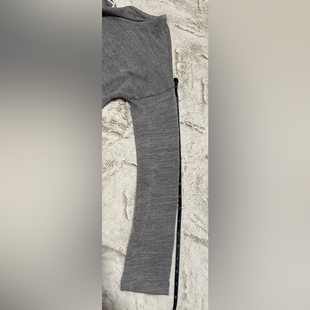 ABERCROMBIE & FITCH Long Sleeve Lace Trim High Low Top Small - Picture 9 of 12